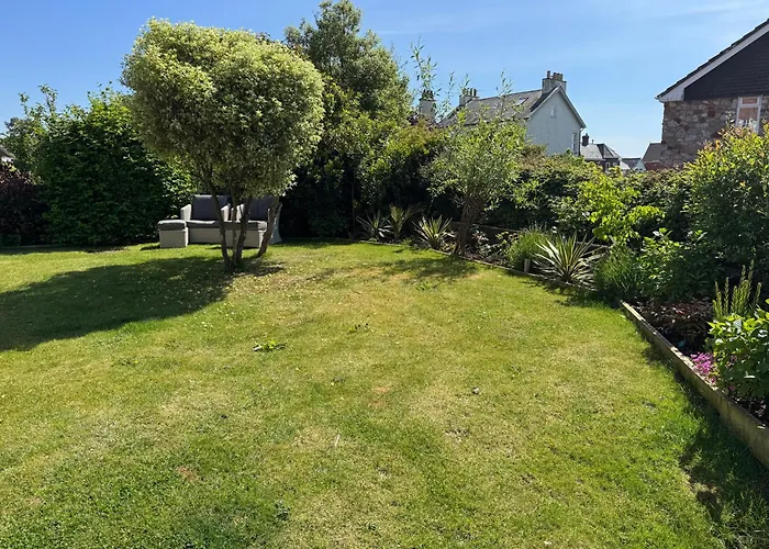 Raddenstile, Exmouth